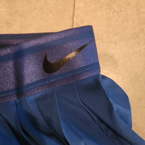 Nike Court Pleated Tennis Skirt Royal Blue size SMALL - Picture 3 of 5